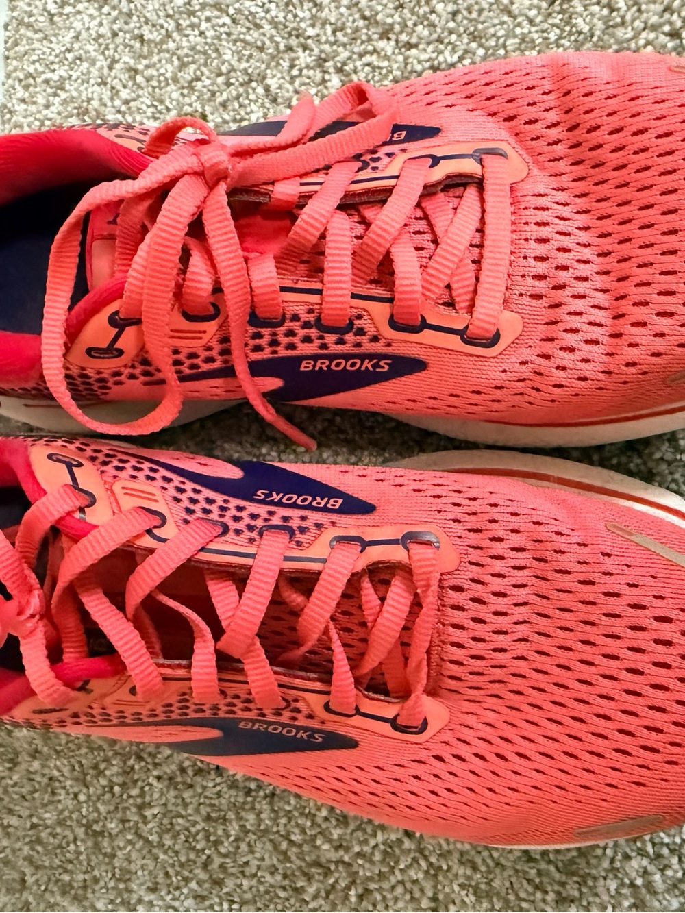 Brooks Ghost 15 Women's Coral-Pink Running Shoes with Navy Accents
